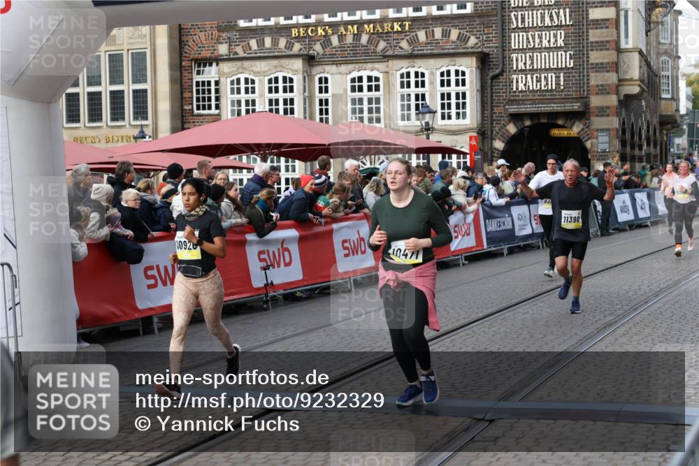 05.10.2025 - 20. swb-Marathon Bremen Yannick Fuchs http://msf.ph/oto/9232329 05.10.2025 11:03:20 Ziel 9300, 9325, 9593, 10185, 10471, 10926, 10996, 11390, 11682 meine-sportfotos.de
