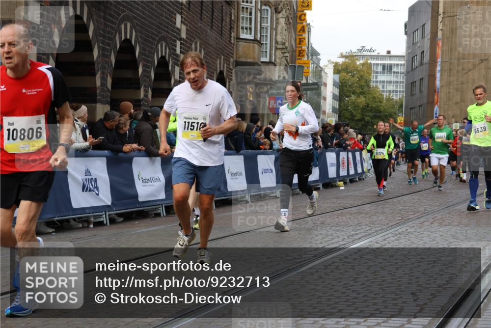 05.10.2025 - 20. swb-Marathon Bremen Strokosch-Dieckow http://msf.ph/oto/9232713 05.10.2025 10:53:18 Ziel 7193, 7251, 9263, 9539, 9717, 9868, 9956, 10057, 10302, 10317, 10335, 10806, 10993, 11174, 11175, 11510, 11616 meine-sportfotos.de