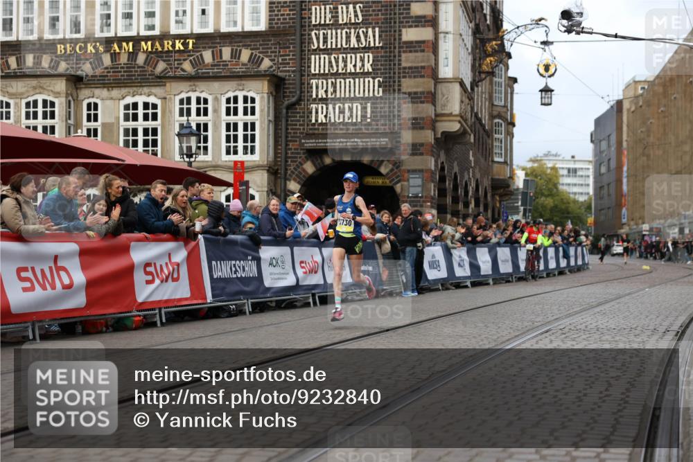 05.10.2025 - 20. swb-Marathon Bremen Yannick Fuchs http://msf.ph/oto/9232840 05.10.2025 10:32:42 Ziel 9280, 11730 meine-sportfotos.de