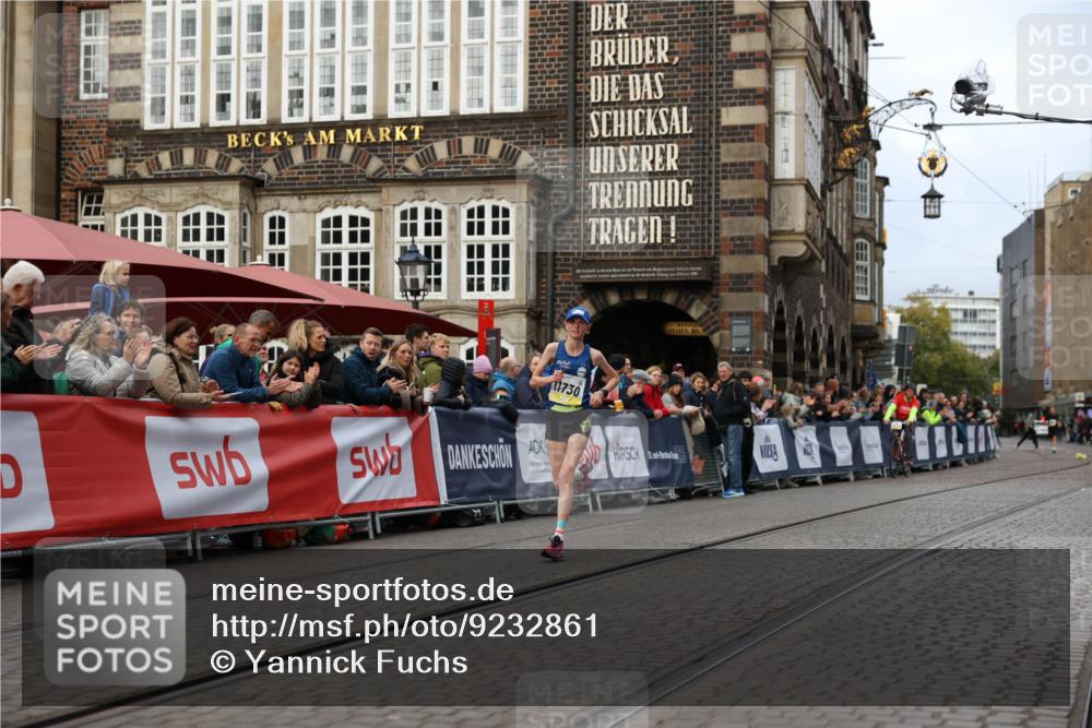 05.10.2025 - 20. swb-Marathon Bremen Yannick Fuchs http://msf.ph/oto/9232861 05.10.2025 10:32:42 Ziel 9280, 11730 meine-sportfotos.de