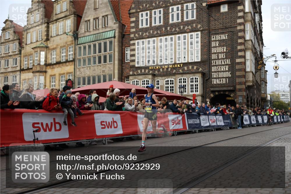 05.10.2025 - 20. swb-Marathon Bremen Yannick Fuchs http://msf.ph/oto/9232929 05.10.2025 10:32:43 Ziel 9280, 11730 meine-sportfotos.de