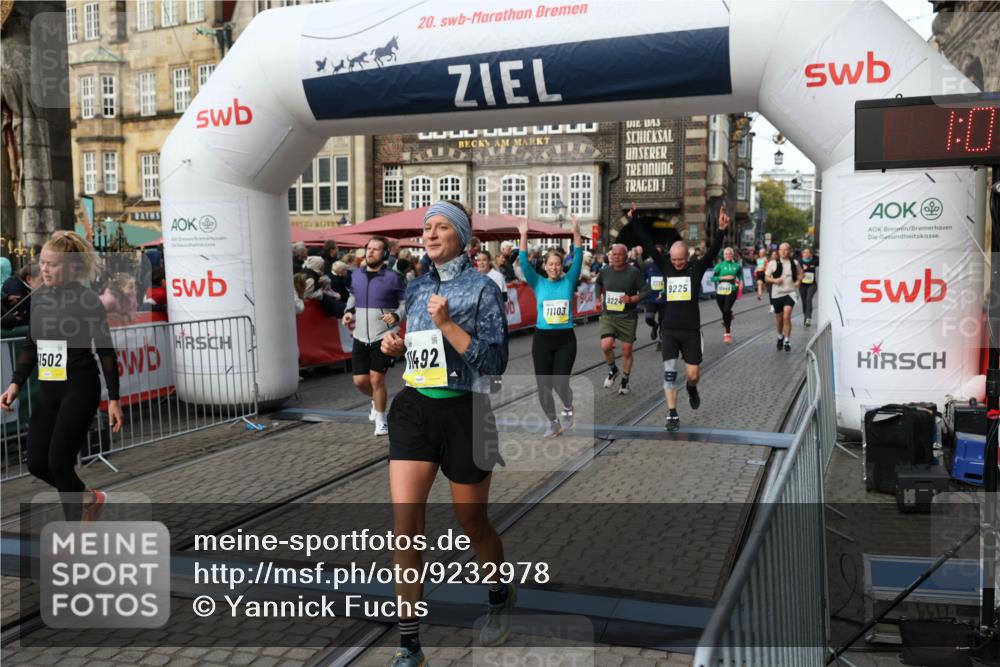 05.10.2025 - 20. swb-Marathon Bremen Yannick Fuchs http://msf.ph/oto/9232978 05.10.2025 11:03:30 Ziel 7776, 9224, 9225, 9246, 9308, 9325, 10142, 10405, 10446, 10963, 10995, 11103, 11124, 11236, 11467, 11502, 11508, 11509 meine-sportfotos.de