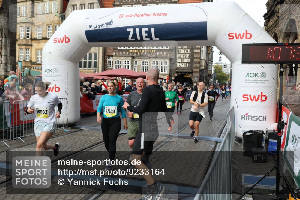 05.10.2025 - 20. swb-Marathon Bremen Yannick Fuchs http://msf.ph/oto/9233164 05.10.2025 11:03:32 Ziel 7776, 9224, 9225, 9246, 9308, 10142, 10405, 10446, 10963, 10995, 11103, 11124, 11150, 11236, 11467, 11502, 11508, 11509 meine-sportfotos.de