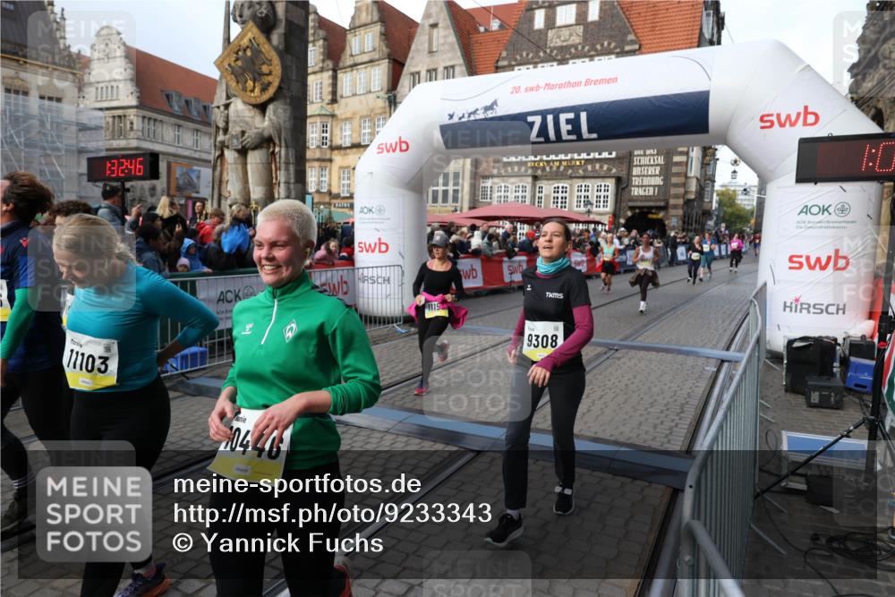 05.10.2025 - 20. swb-Marathon Bremen Yannick Fuchs http://msf.ph/oto/9233343 05.10.2025 11:03:36 Ziel 7776, 9224, 9225, 9308, 9486, 9498, 9850, 10446, 10963, 10995, 11103, 11124, 11150, 11236 meine-sportfotos.de