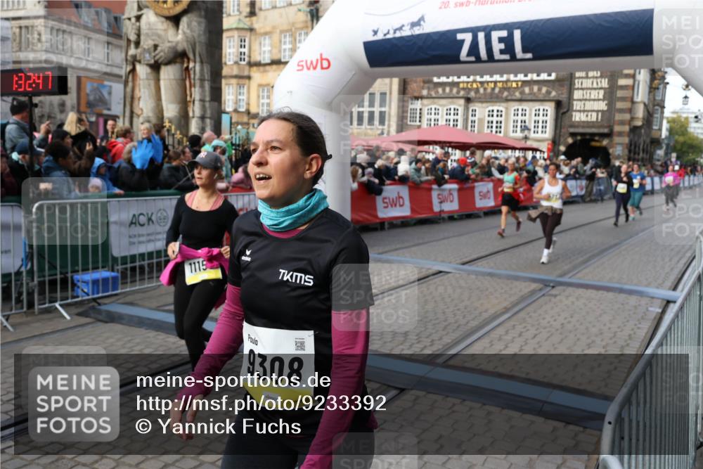 05.10.2025 - 20. swb-Marathon Bremen Yannick Fuchs http://msf.ph/oto/9233392 05.10.2025 11:03:36 Ziel 7776, 9224, 9225, 9308, 9486, 9498, 9850, 10446, 10963, 10995, 11103, 11124, 11150, 11236 meine-sportfotos.de