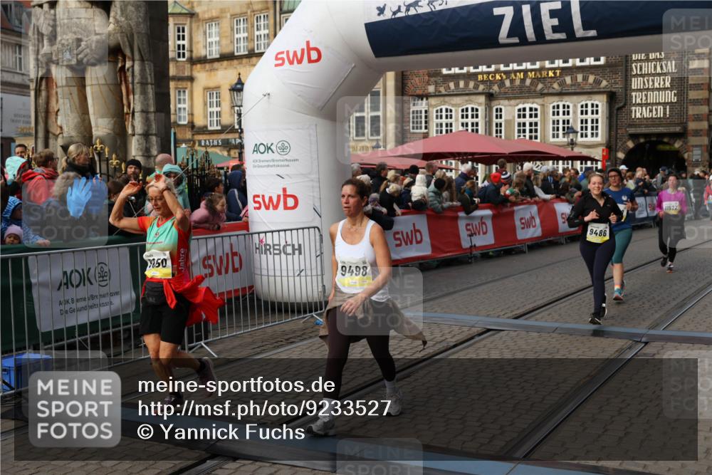05.10.2025 - 20. swb-Marathon Bremen Yannick Fuchs http://msf.ph/oto/9233527 05.10.2025 11:03:39 Ziel 7199, 7776, 9308, 9486, 9498, 9850, 10446, 10995, 11150, 11236, 11522 meine-sportfotos.de