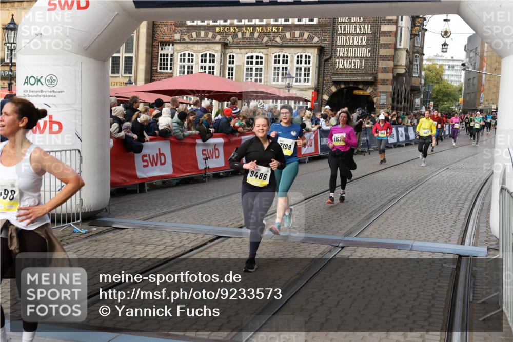 05.10.2025 - 20. swb-Marathon Bremen Yannick Fuchs http://msf.ph/oto/9233573 05.10.2025 11:03:40 Ziel 7199, 9308, 9486, 9498, 9850, 10213, 11150, 11522 meine-sportfotos.de