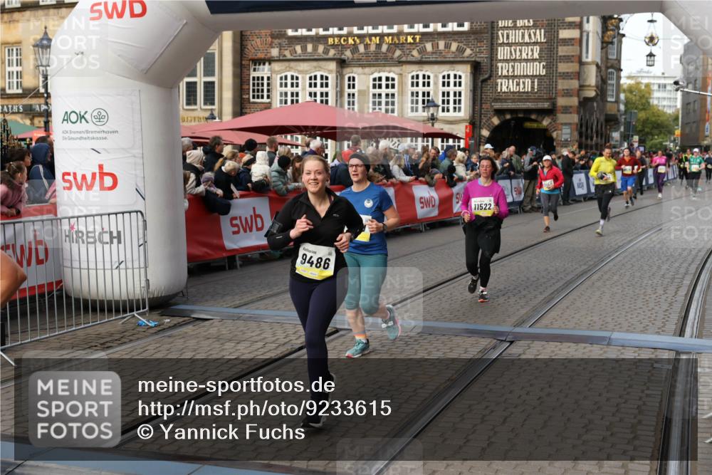 05.10.2025 - 20. swb-Marathon Bremen Yannick Fuchs http://msf.ph/oto/9233615 05.10.2025 11:03:41 Ziel 7199, 9486, 9498, 9850, 9940, 10213, 11150, 11522 meine-sportfotos.de