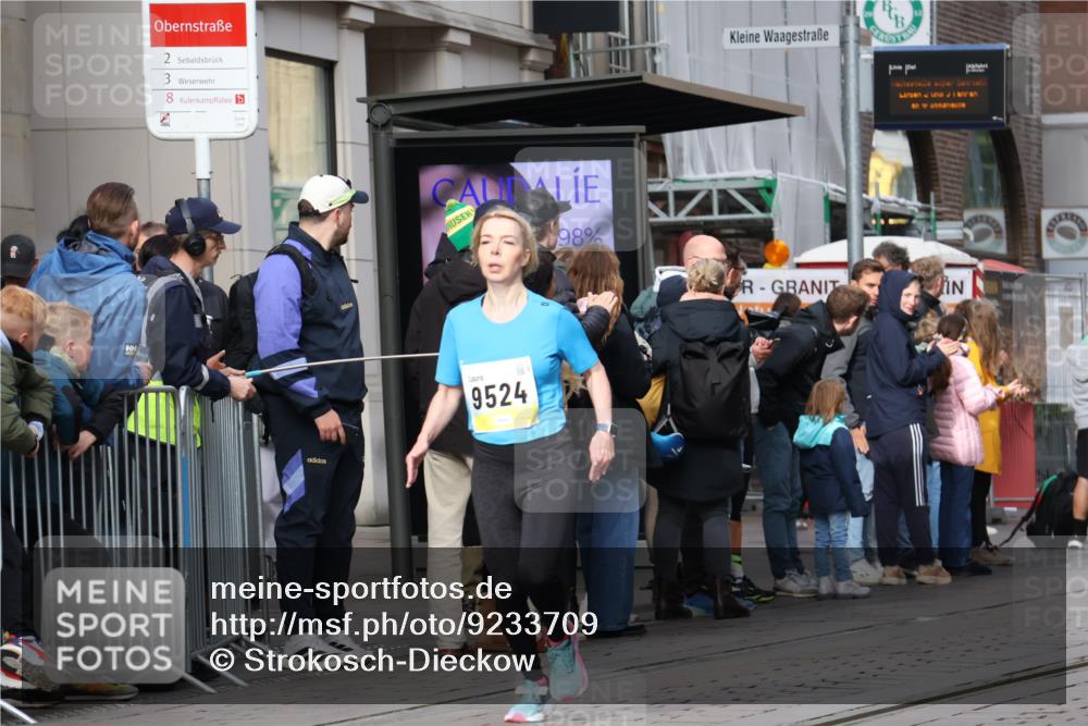 05.10.2025 - 20. swb-Marathon Bremen Strokosch-Dieckow http://msf.ph/oto/9233709 05.10.2025 10:42:30 Ziel 9524, 10045, 10592, 10624, 11178, 11640, 9524, 10045, 10592, 10624, 11178, 11640 meine-sportfotos.de