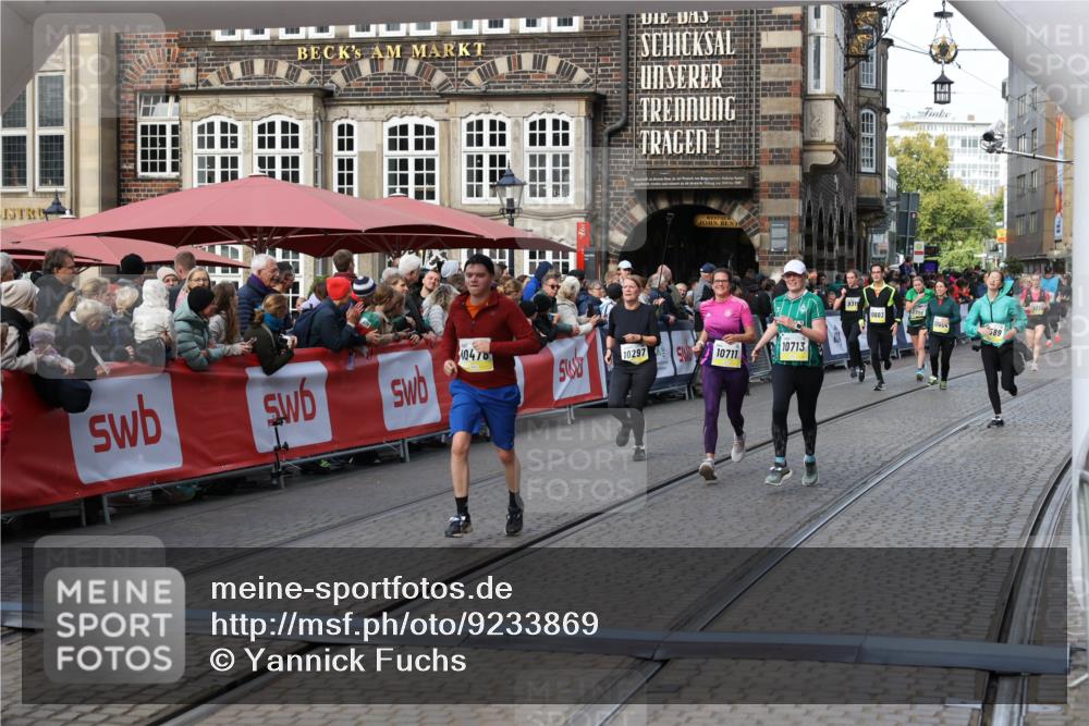 05.10.2025 - 20. swb-Marathon Bremen Yannick Fuchs http://msf.ph/oto/9233869 05.10.2025 11:03:46 Ziel 7199, 9486, 9940, 10213, 10297, 10478, 10711, 10713, 11522, 11589 meine-sportfotos.de