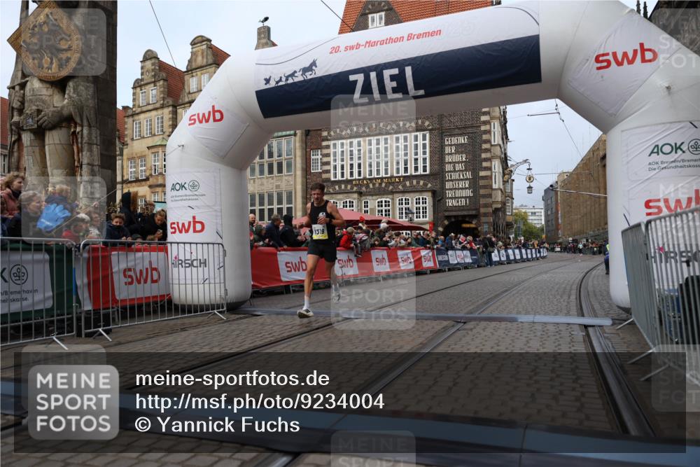 05.10.2025 - 20. swb-Marathon Bremen Yannick Fuchs http://msf.ph/oto/9234004 05.10.2025 10:34:44 Ziel 9319, 10718 meine-sportfotos.de