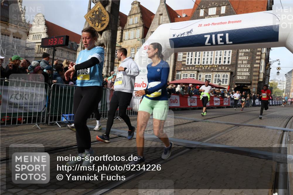 05.10.2025 - 20. swb-Marathon Bremen Yannick Fuchs http://msf.ph/oto/9234226 05.10.2025 11:04:05 Ziel 7788, 9241, 9379, 9571, 10106, 10265, 10271, 11183, 11272, 11609 meine-sportfotos.de