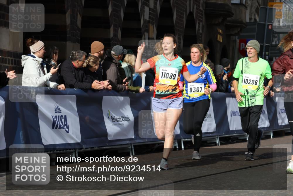 05.10.2025 - 20. swb-Marathon Bremen Strokosch-Dieckow http://msf.ph/oto/9234514 05.10.2025 10:54:32 Ziel 9367, 10032, 10174, 10178, 10296, 10768, 11045, 11089, 11321, 11694 meine-sportfotos.de