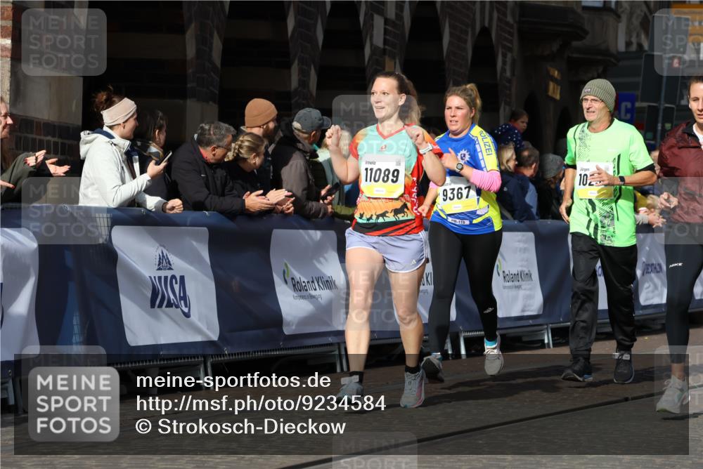 05.10.2025 - 20. swb-Marathon Bremen Strokosch-Dieckow http://msf.ph/oto/9234584 05.10.2025 10:54:32 Ziel 9367, 10032, 10174, 10178, 10296, 10768, 11045, 11089, 11321, 11694 meine-sportfotos.de
