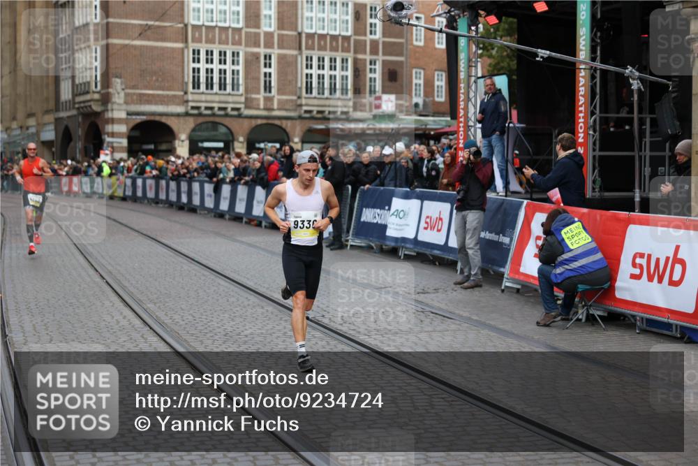 05.10.2025 - 20. swb-Marathon Bremen Yannick Fuchs http://msf.ph/oto/9234724 05.10.2025 10:35:27 Ziel 9336 meine-sportfotos.de