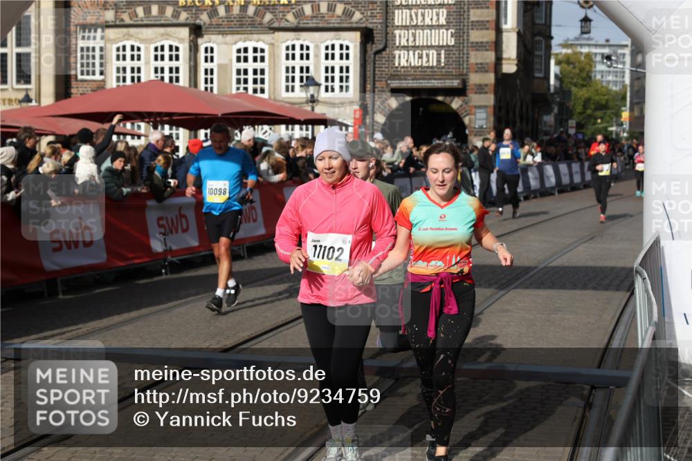 05.10.2025 - 20. swb-Marathon Bremen Yannick Fuchs http://msf.ph/oto/9234759 05.10.2025 11:04:18 Ziel 7123, 7789, 9275, 10098, 10853, 11001, 11077, 11102, 11611, 11685 meine-sportfotos.de