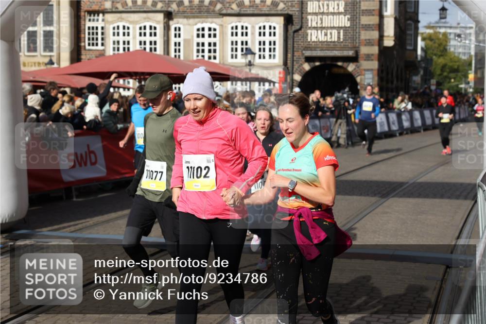 05.10.2025 - 20. swb-Marathon Bremen Yannick Fuchs http://msf.ph/oto/9234786 05.10.2025 11:04:19 Ziel 7123, 7789, 9275, 10098, 10853, 11001, 11077, 11102, 11611, 11685 meine-sportfotos.de