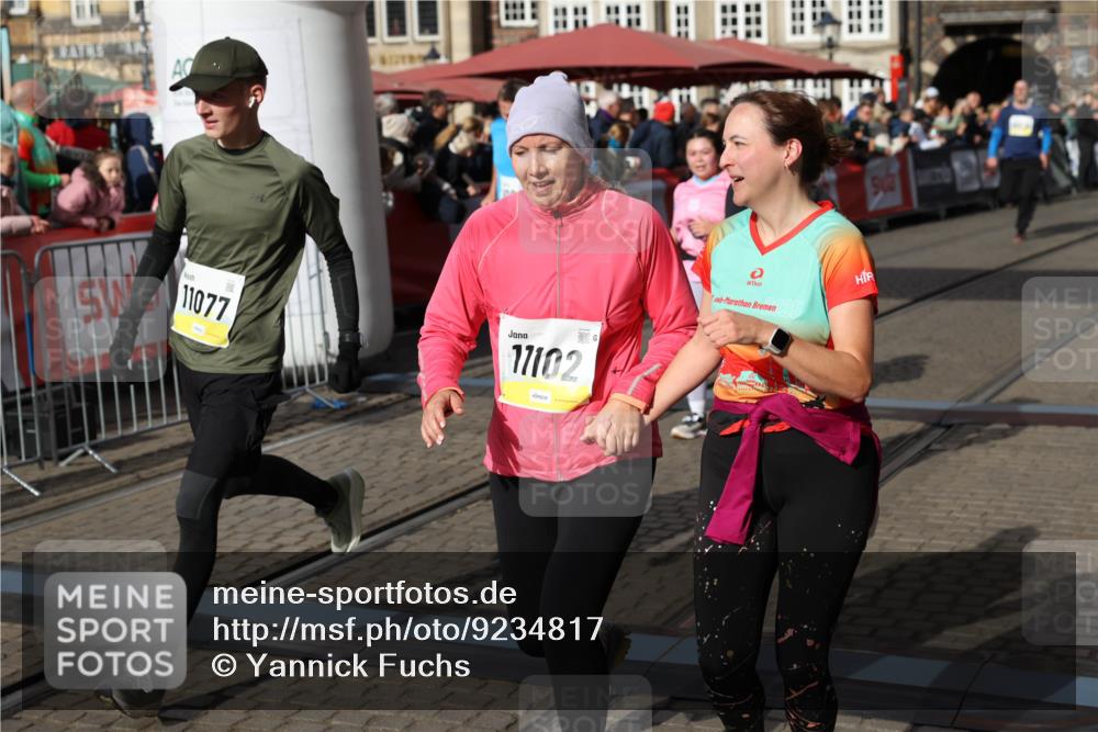05.10.2025 - 20. swb-Marathon Bremen Yannick Fuchs http://msf.ph/oto/9234817 05.10.2025 11:04:19 Ziel 7123, 7789, 9275, 10098, 10853, 11001, 11077, 11102, 11611, 11685 meine-sportfotos.de