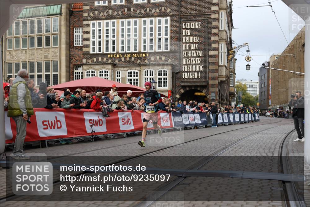 05.10.2025 - 20. swb-Marathon Bremen Yannick Fuchs http://msf.ph/oto/9235097 05.10.2025 10:36:00 Ziel 10372 meine-sportfotos.de