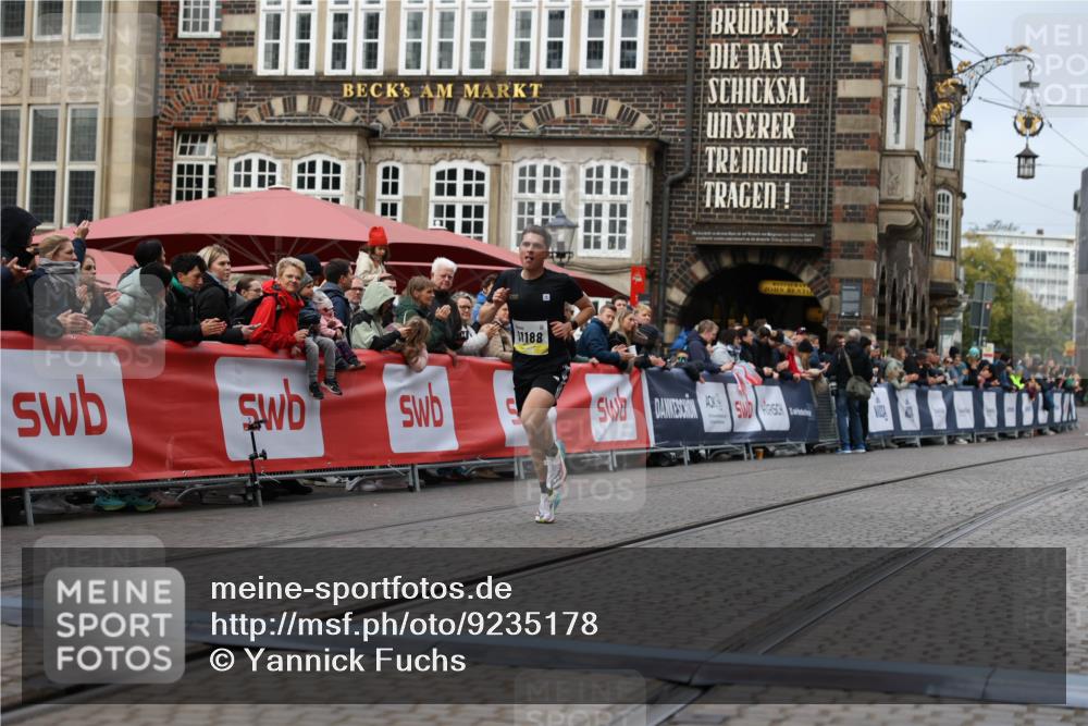 05.10.2025 - 20. swb-Marathon Bremen Yannick Fuchs http://msf.ph/oto/9235178 05.10.2025 10:36:13 Ziel 11188 meine-sportfotos.de