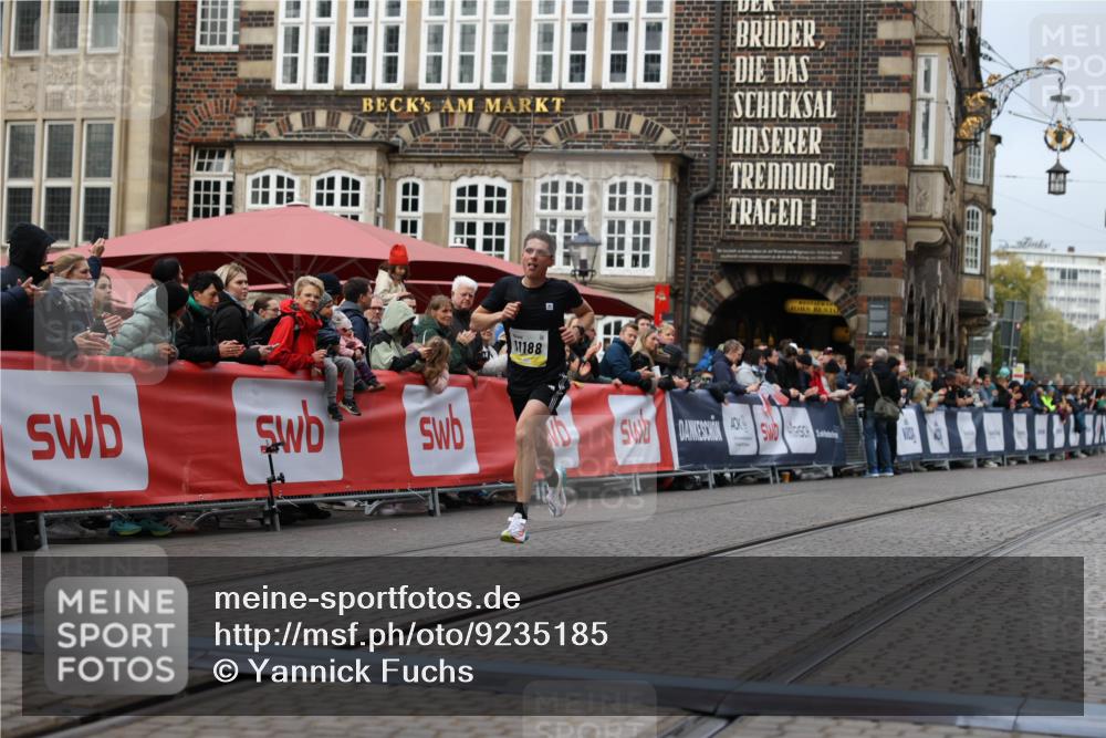 05.10.2025 - 20. swb-Marathon Bremen Yannick Fuchs http://msf.ph/oto/9235185 05.10.2025 10:36:13 Ziel 11188 meine-sportfotos.de