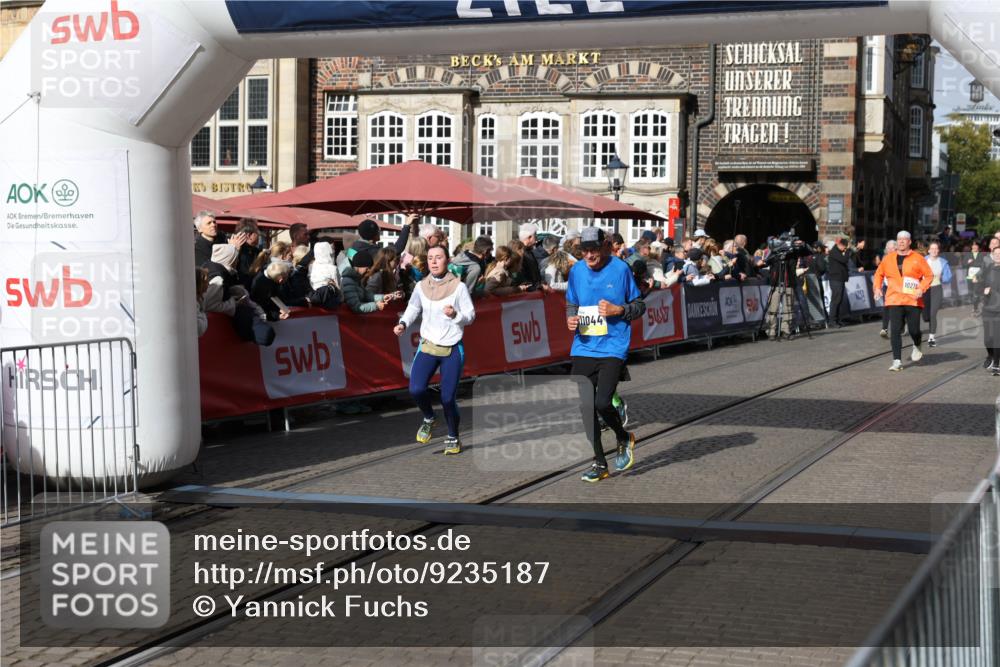 05.10.2025 - 20. swb-Marathon Bremen Yannick Fuchs http://msf.ph/oto/9235187 05.10.2025 11:04:34 Ziel 9684, 10439, 10483, 10678, 11044, 11200 meine-sportfotos.de