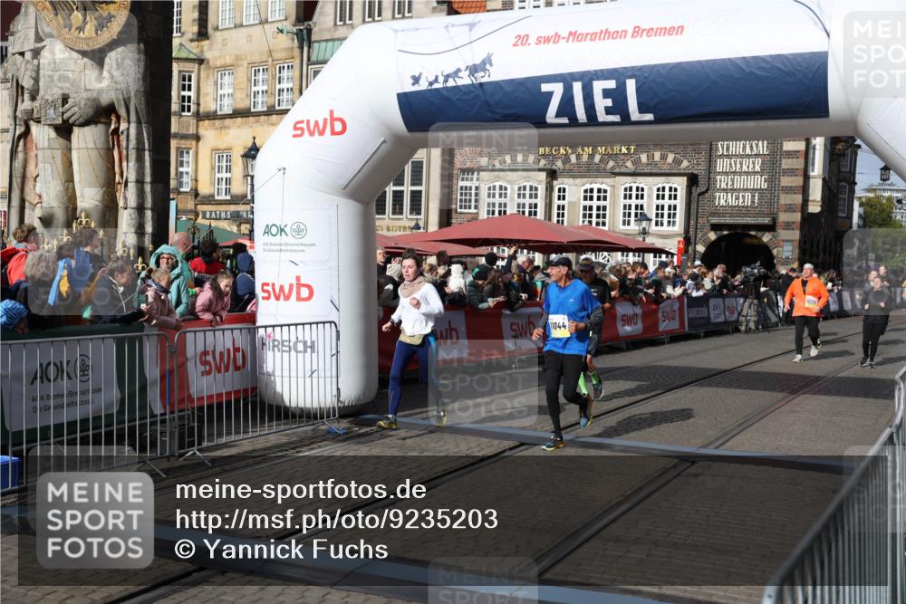 05.10.2025 - 20. swb-Marathon Bremen Yannick Fuchs http://msf.ph/oto/9235203 05.10.2025 11:04:35 Ziel 8111, 9610, 9684, 10278, 10439, 10483, 10678, 11044, 11200 meine-sportfotos.de