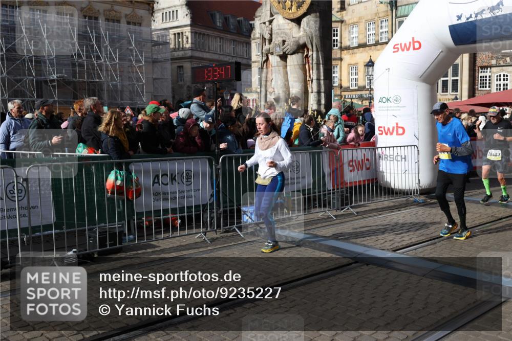 05.10.2025 - 20. swb-Marathon Bremen Yannick Fuchs http://msf.ph/oto/9235227 05.10.2025 11:04:36 Ziel 8111, 9610, 10278, 10439, 10483, 10678, 10956, 11044, 11704 meine-sportfotos.de