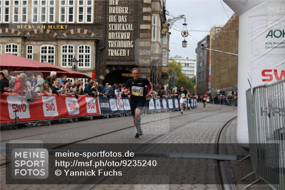 05.10.2025 - 20. swb-Marathon Bremen Yannick Fuchs http://msf.ph/oto/9235240 05.10.2025 10:36:27 Ziel 11013 meine-sportfotos.de