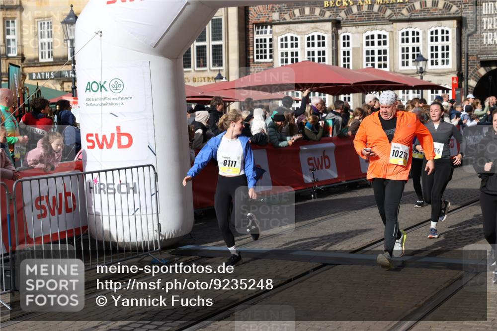 05.10.2025 - 20. swb-Marathon Bremen Yannick Fuchs http://msf.ph/oto/9235248 05.10.2025 11:04:39 Ziel 8111, 9394, 9610, 10278, 10439, 10483, 10531, 10674, 10869, 10956, 11044, 11542, 11704 meine-sportfotos.de