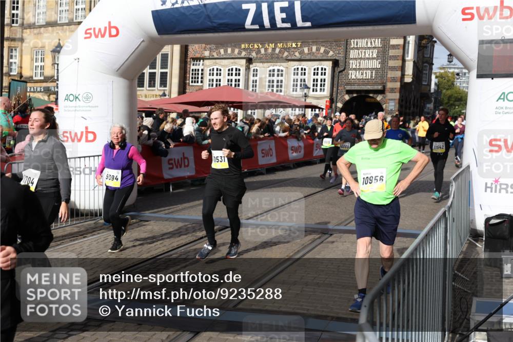 05.10.2025 - 20. swb-Marathon Bremen Yannick Fuchs http://msf.ph/oto/9235288 05.10.2025 11:04:41 Ziel 8111, 9394, 9610, 9915, 10278, 10439, 10483, 10485, 10531, 10674, 10869, 10956, 11044, 11196, 11542, 11704 meine-sportfotos.de