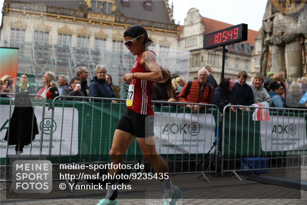 05.10.2025 - 20. swb-Marathon Bremen Yannick Fuchs http://msf.ph/oto/9235435 05.10.2025 10:36:38 Ziel 11185, 11687 meine-sportfotos.de