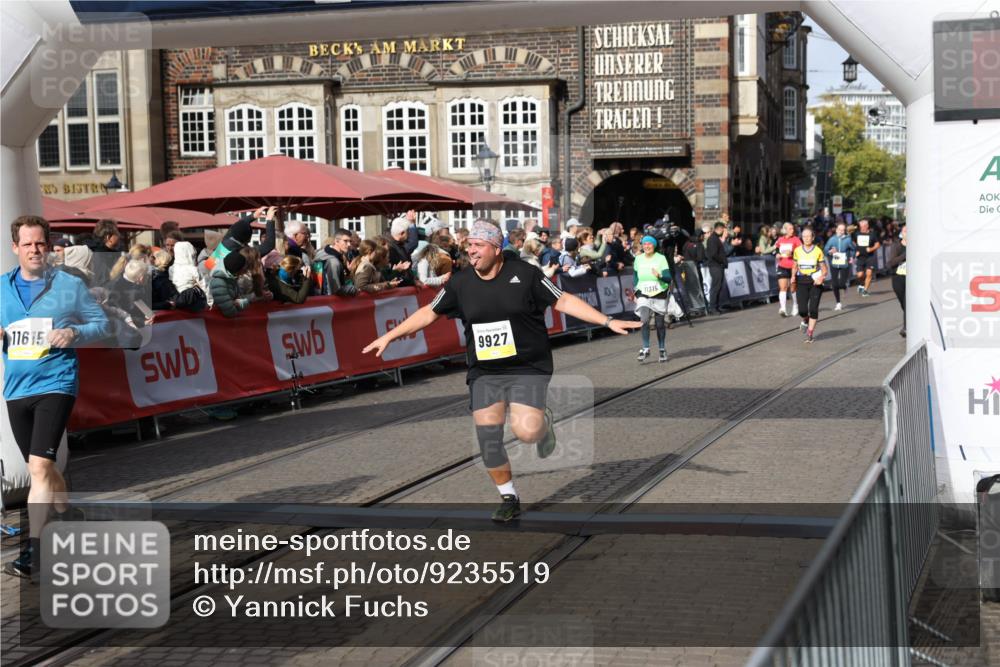 05.10.2025 - 20. swb-Marathon Bremen Yannick Fuchs http://msf.ph/oto/9235519 05.10.2025 11:04:55 Ziel 9532, 9623, 9765, 9771, 9812, 9927, 10422, 10451, 10557, 10964, 11035, 11427, 11546, 11615 meine-sportfotos.de
