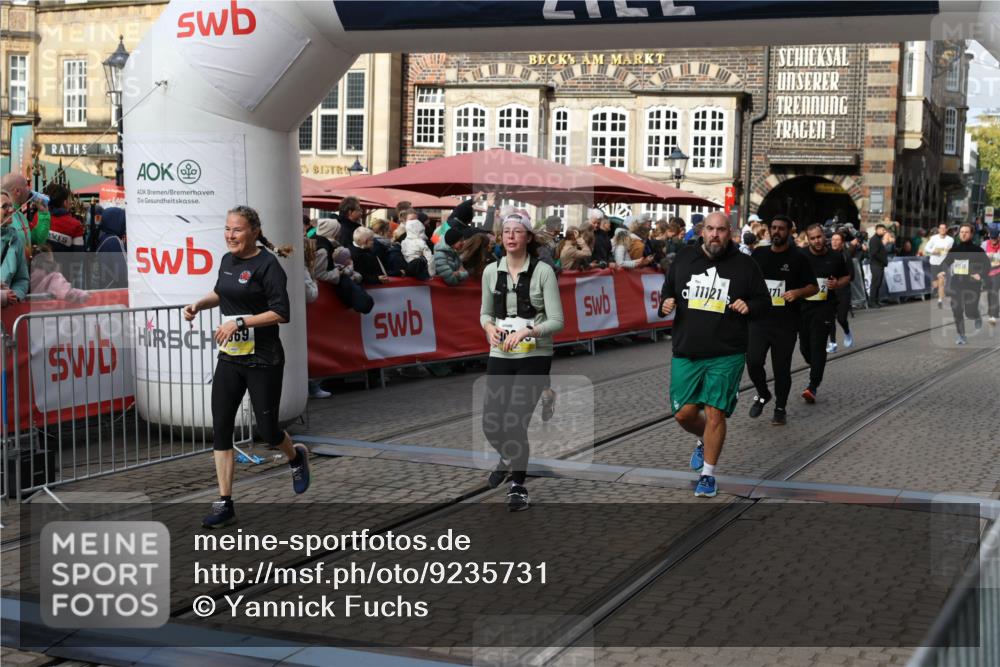 05.10.2025 - 20. swb-Marathon Bremen Yannick Fuchs http://msf.ph/oto/9235731 05.10.2025 11:05:12 Ziel 9220, 9409, 9642, 9660, 9668, 10965, 11016, 11090, 11121, 11171, 11180, 11412, 11478 meine-sportfotos.de