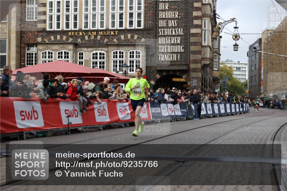 05.10.2025 - 20. swb-Marathon Bremen Yannick Fuchs http://msf.ph/oto/9235766 05.10.2025 10:37:12 Ziel 9480 meine-sportfotos.de