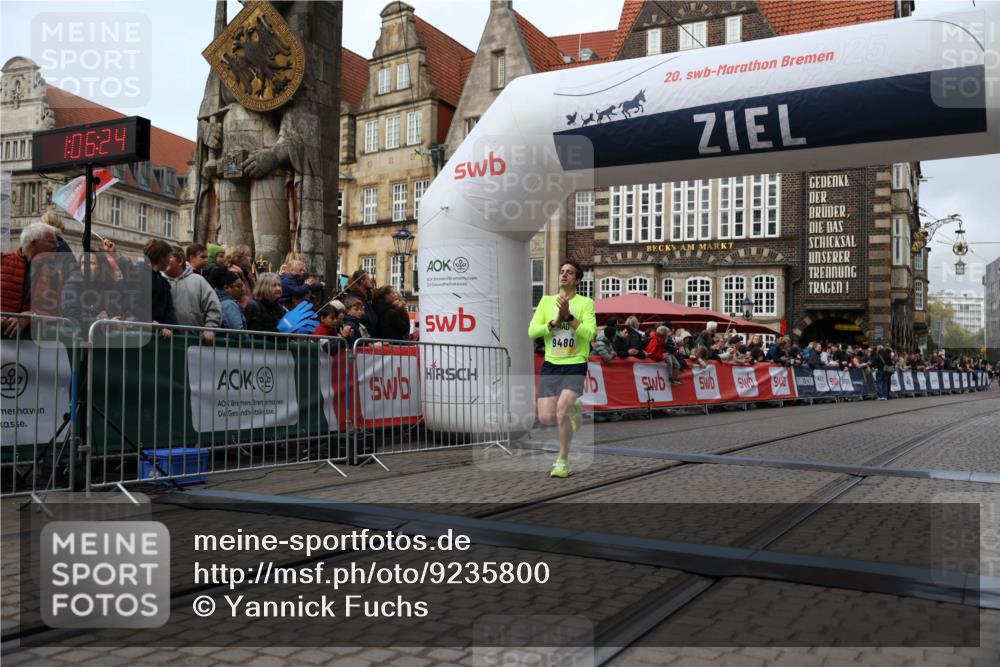 05.10.2025 - 20. swb-Marathon Bremen Yannick Fuchs http://msf.ph/oto/9235800 05.10.2025 10:37:13 Ziel 9480 meine-sportfotos.de