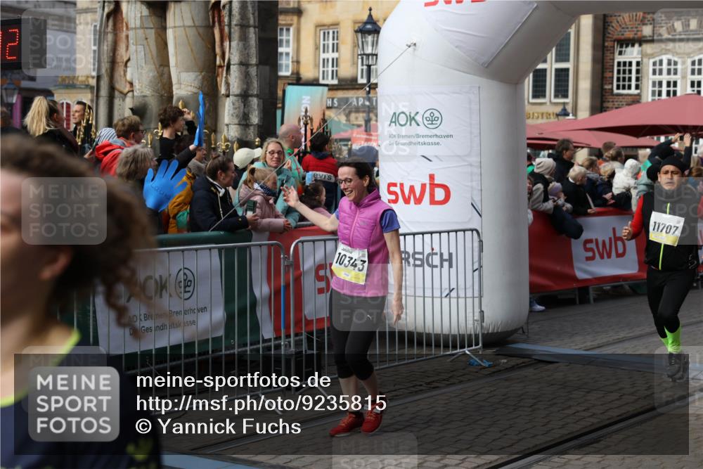 05.10.2025 - 20. swb-Marathon Bremen Yannick Fuchs http://msf.ph/oto/9235815 05.10.2025 11:05:22 Ziel 9440, 9668, 9690, 9908, 9978, 10018, 10021, 10255, 10343, 10990, 11016, 11323, 11501, 11540, 11650, 11707 meine-sportfotos.de
