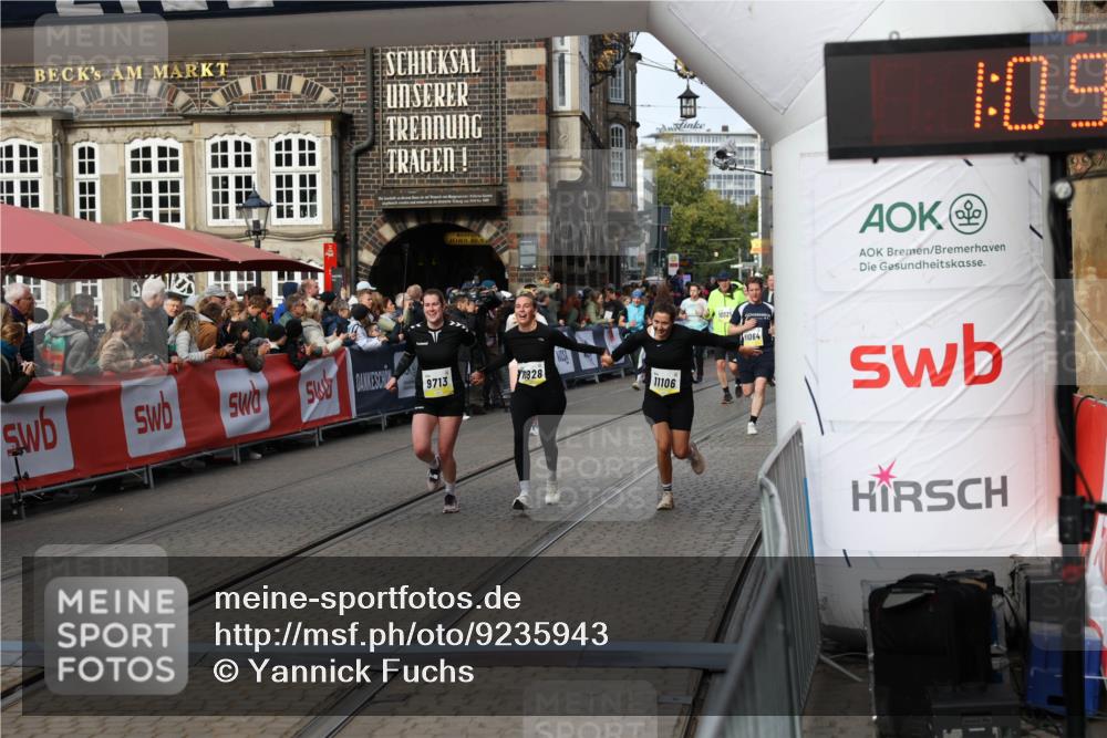 05.10.2025 - 20. swb-Marathon Bremen Yannick Fuchs http://msf.ph/oto/9235943 05.10.2025 11:05:29 Ziel 9440, 9515, 9690, 9713, 9908, 9944, 10255, 10828, 10990, 11106, 11501, 11540 meine-sportfotos.de