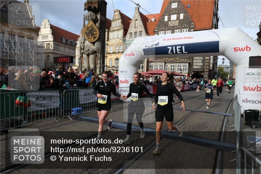 05.10.2025 - 20. swb-Marathon Bremen Yannick Fuchs http://msf.ph/oto/9236101 05.10.2025 11:05:33 Ziel 9515, 9713, 9944, 10158, 10289, 10511, 10828, 11064, 11106 meine-sportfotos.de