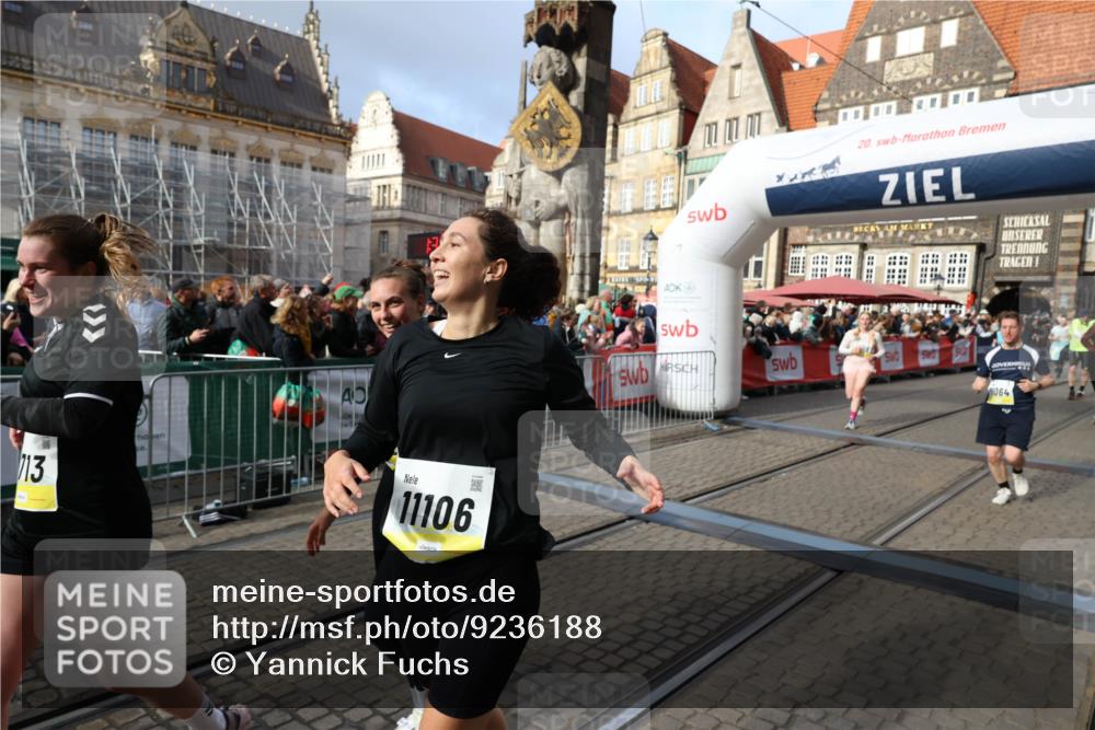 05.10.2025 - 20. swb-Marathon Bremen Yannick Fuchs http://msf.ph/oto/9236188 05.10.2025 11:05:34 Ziel 9515, 9713, 9944, 10025, 10158, 10289, 10511, 10542, 10828, 11064, 11106 meine-sportfotos.de