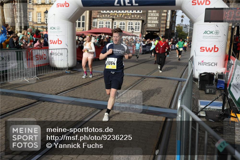 05.10.2025 - 20. swb-Marathon Bremen Yannick Fuchs http://msf.ph/oto/9236225 05.10.2025 11:05:35 Ziel 9713, 9752, 10025, 10158, 10289, 10511, 10542, 10828, 11064, 11106, 11676 meine-sportfotos.de