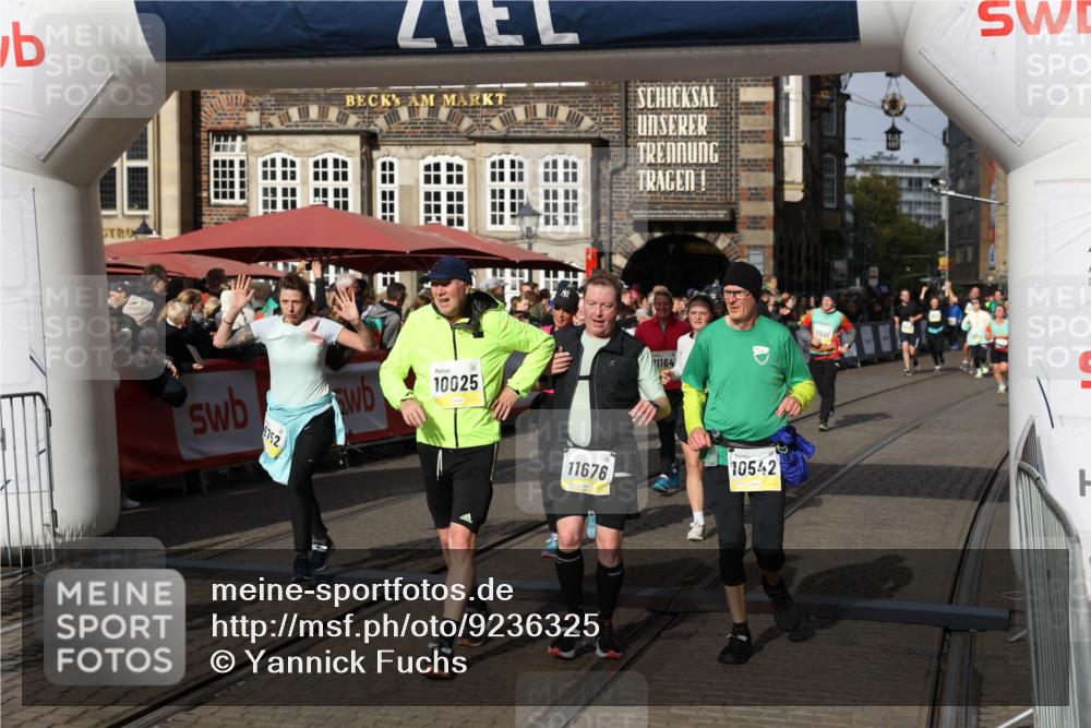 05.10.2025 - 20. swb-Marathon Bremen Yannick Fuchs http://msf.ph/oto/9236325 05.10.2025 11:05:39 Ziel 7654, 9210, 9419, 9752, 10025, 10158, 10289, 10426, 10437, 10511, 10542, 11064, 11164, 11676, 11681 meine-sportfotos.de
