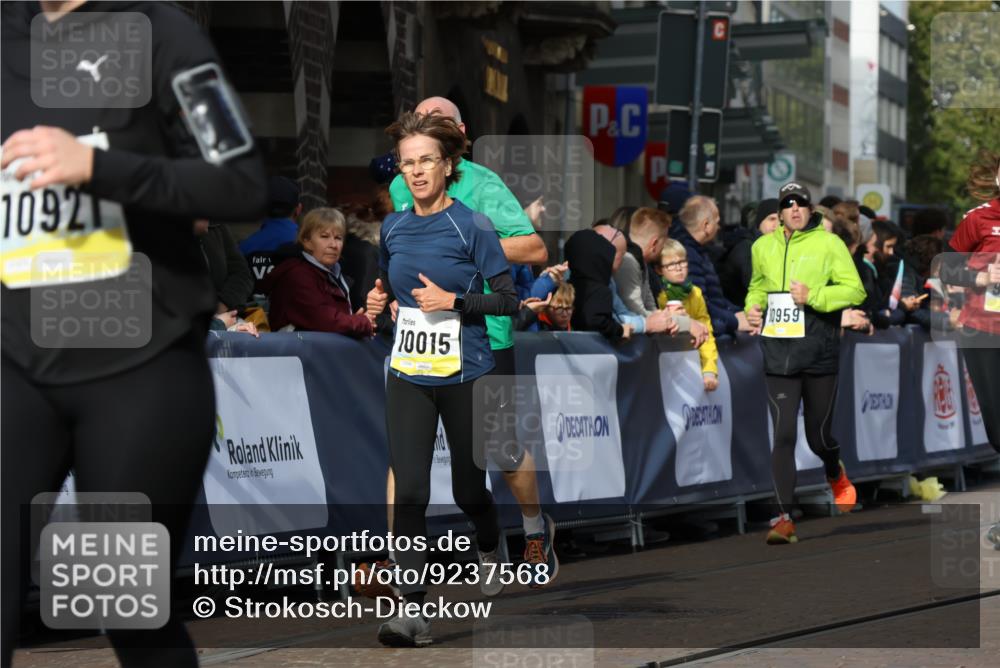 05.10.2025 - 20. swb-Marathon Bremen Strokosch-Dieckow http://msf.ph/oto/9237568 05.10.2025 10:55:58 Ziel 7147, 9541, 9871, 9950, 10015, 10394, 10641, 10654, 10675, 10758, 10921, 10959, 11148, 11626 meine-sportfotos.de