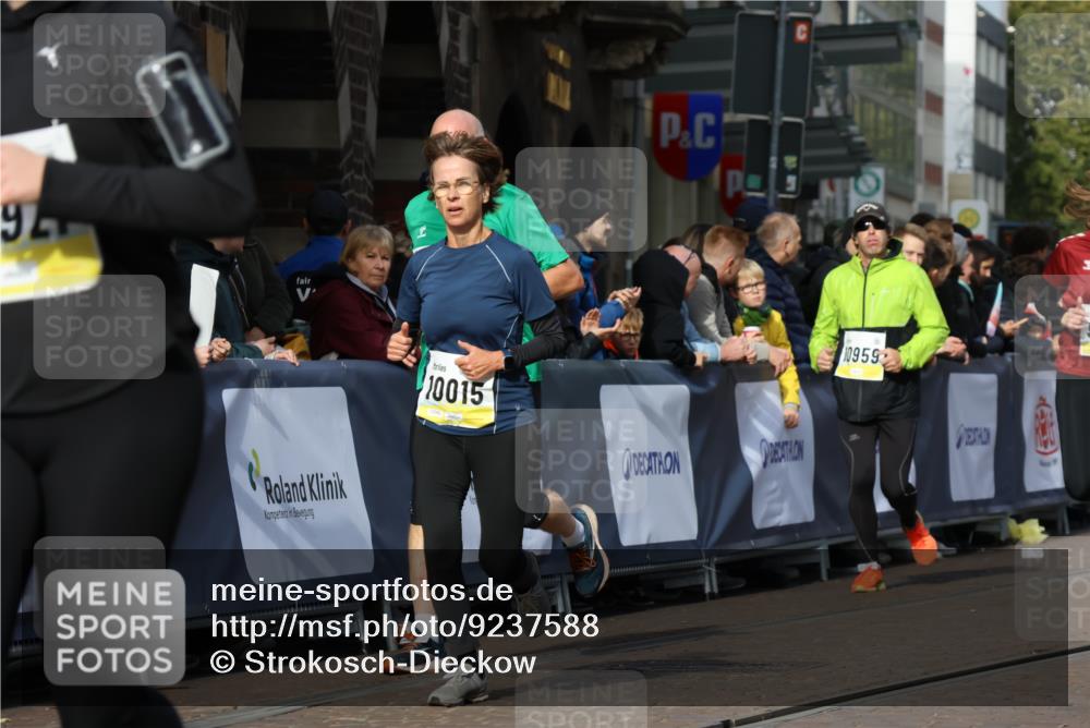 05.10.2025 - 20. swb-Marathon Bremen Strokosch-Dieckow http://msf.ph/oto/9237588 05.10.2025 10:55:58 Ziel 7147, 9541, 9871, 9950, 10015, 10394, 10641, 10654, 10675, 10758, 10921, 10959, 11148, 11626 meine-sportfotos.de