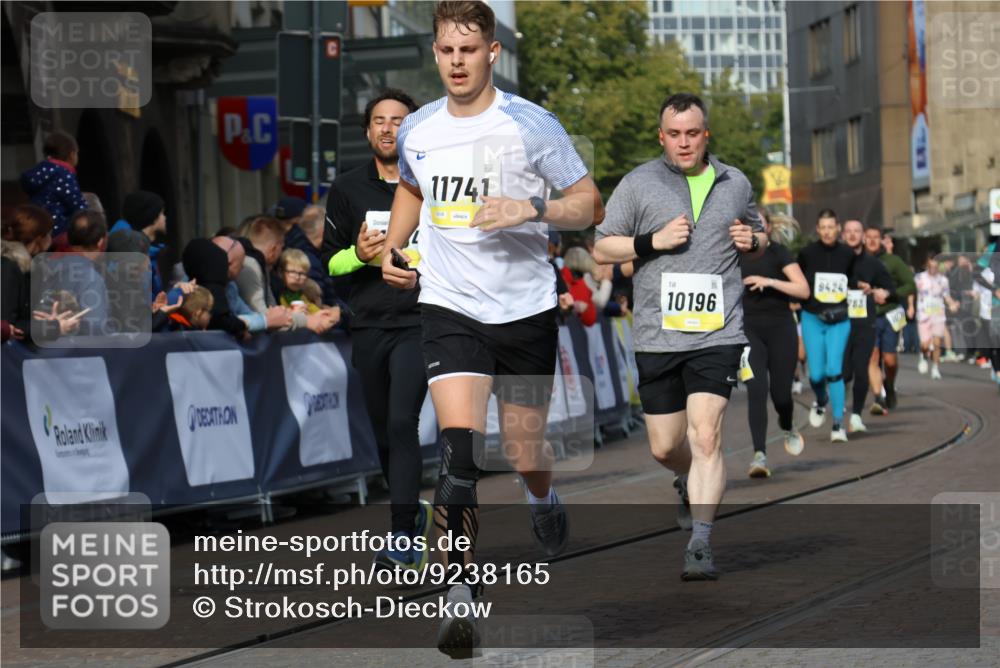05.10.2025 - 20. swb-Marathon Bremen Strokosch-Dieckow http://msf.ph/oto/9238165 05.10.2025 10:56:16 Ziel 9258, 9855, 10028, 10191, 10196, 10424, 10590, 10992, 11364, 11554, 11630, 11662, 11741 meine-sportfotos.de