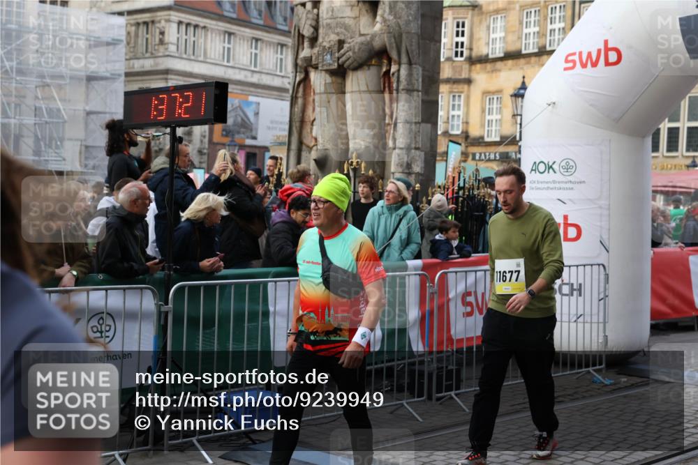 05.10.2025 - 20. swb-Marathon Bremen Yannick Fuchs http://msf.ph/oto/9239949 05.10.2025 11:08:10 Ziel 8123, 9557, 10135, 10365, 10706, 10782, 10783, 11490, 11677 meine-sportfotos.de