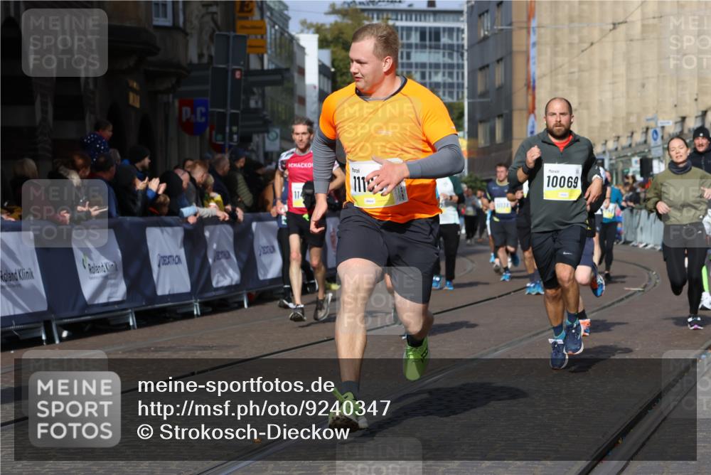 05.10.2025 - 20. swb-Marathon Bremen Strokosch-Dieckow http://msf.ph/oto/9240347 05.10.2025 10:57:02 Ziel 5172, 9231, 9314, 9451, 9797, 9937, 10069, 10867, 11168, 11435, 11566 meine-sportfotos.de