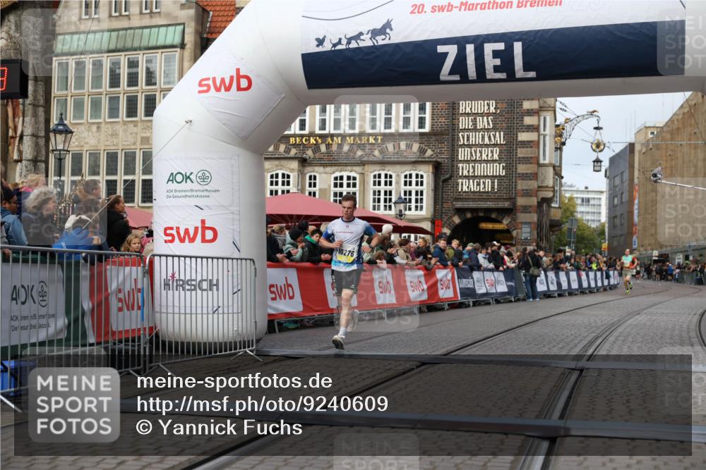 05.10.2025 - 20. swb-Marathon Bremen Yannick Fuchs http://msf.ph/oto/9240609 05.10.2025 10:40:08 Ziel 10276 meine-sportfotos.de