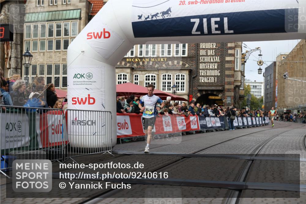 05.10.2025 - 20. swb-Marathon Bremen Yannick Fuchs http://msf.ph/oto/9240616 05.10.2025 10:40:08 Ziel 10276 meine-sportfotos.de