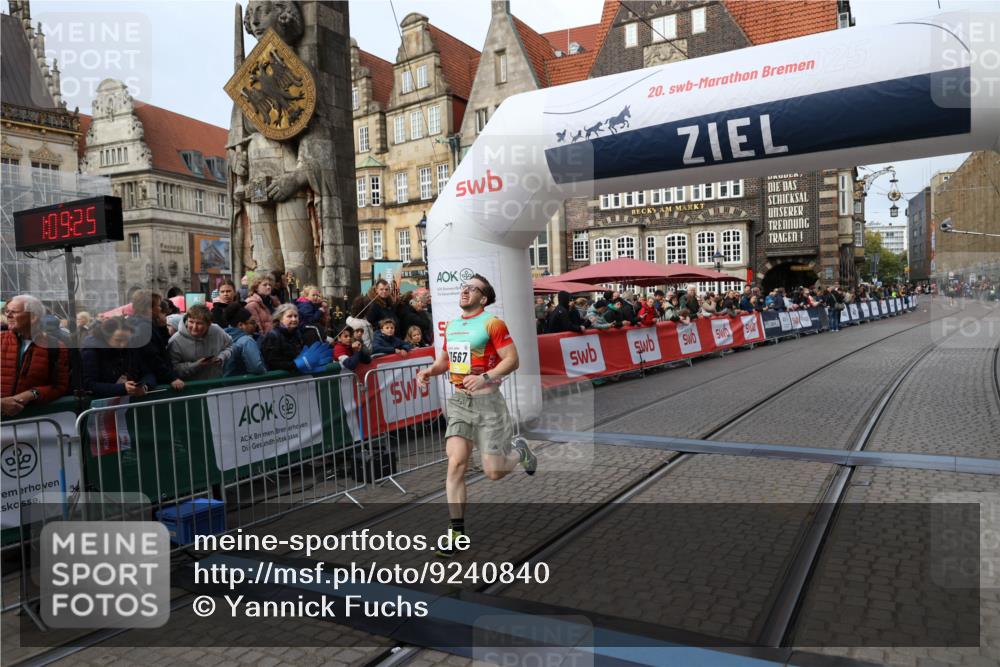 05.10.2025 - 20. swb-Marathon Bremen Yannick Fuchs http://msf.ph/oto/9240840 05.10.2025 10:40:14 Ziel 10276, 11567 meine-sportfotos.de